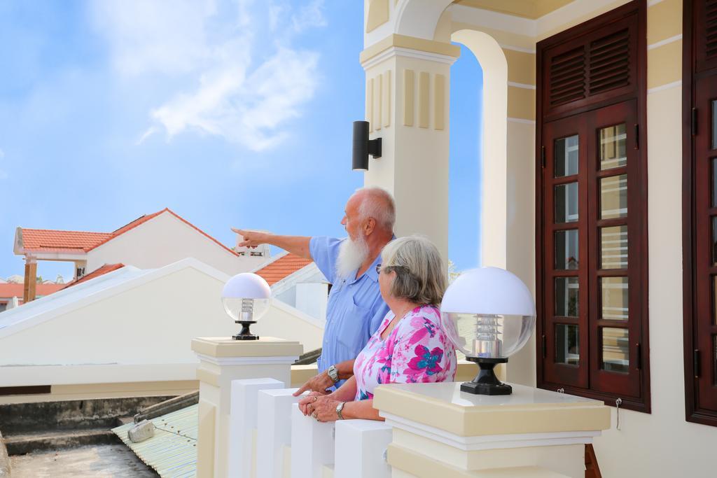 Phoenix Homestay Hoi An Eksteriør bilde